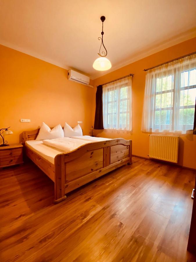 Sommer Panzio Balatonföldvár エクステリア 写真