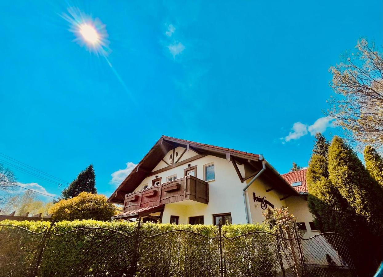 Sommer Panzio Balatonföldvár エクステリア 写真